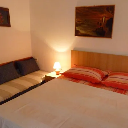 Apartment 5266b